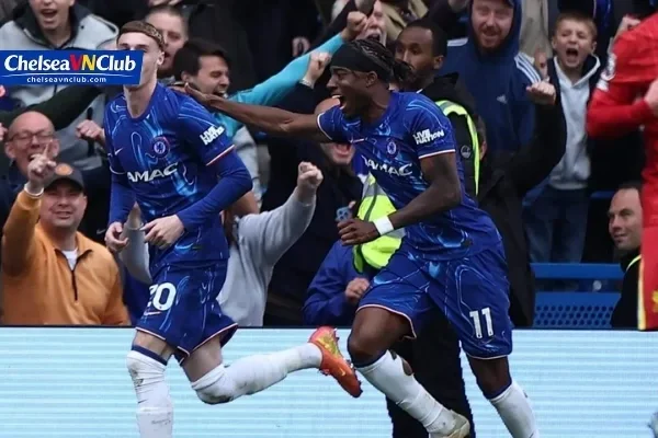 Cầu Thủ Trẻ Nhất Ra Sân Cho Chelsea