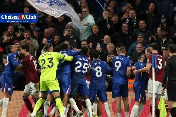 Chelsea Cho Mượn Cầu Thủ