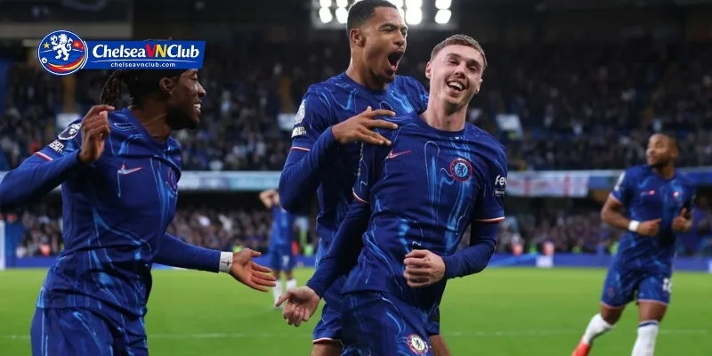Quan sát hàng tiền vệ Chelsea